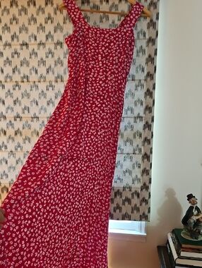 Vince Camuto Red Floral Smocked Neck Dress